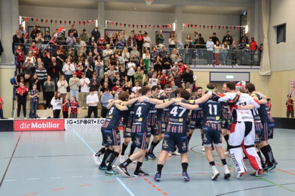 Der UHC Pfannenstiel zieht eindrücklich in den Playoff-Final ein