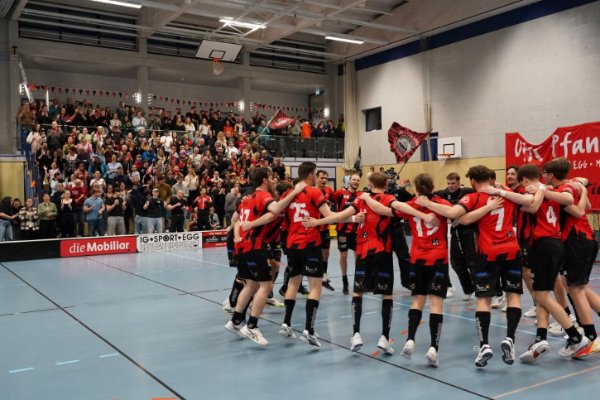Der UHC Pfannenstiel steht im Halbfinale
