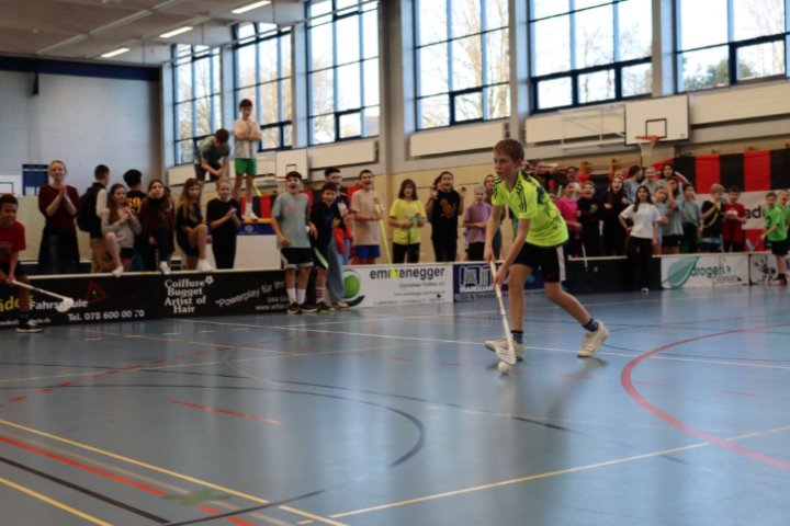 18. Mittelstufen-Schülerunihockeyturnier