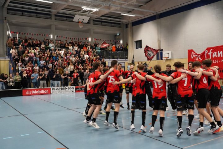 Der UHC Pfannenstiel steht im Halbfinale