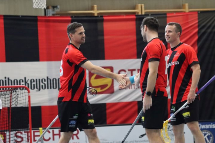 Zwei Mal siegreich an der Heimrunde Zwei Mal siegreich an der Heimrunde