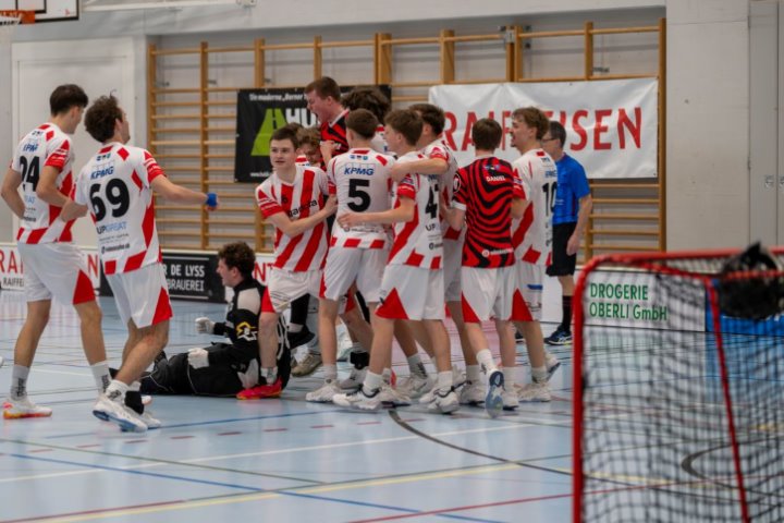 Die U21-Junioren nach denkwürdigem Abend in den Aufstiegsspielen