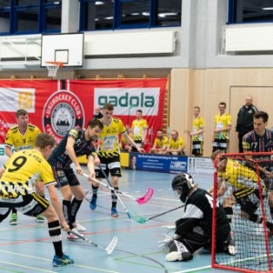 Herren 1: 1.Playoff-1/2-Final 1GF: UHC Pfanni – Unihockey Rheintal Gators (7:5) 