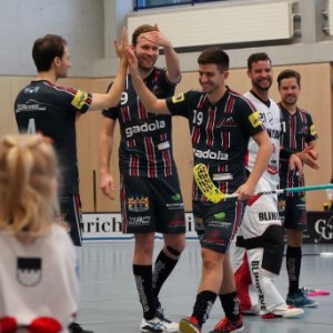 Herren 1: 9.Meisterschaftsrunde 1GF: UHC Pfanni – Iron Marmots Davos-Klosters (7:5)